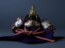 名工 甲冑師 加藤一冑 作 源義家 「大円山星兜」 戦国武将 ミニ兜 ミニチュア兜 兜飾り 五月人形 端午の節句_画像2