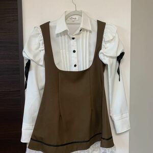 emiry エミリー　茶色　Mサイズ　女性服レディースファッション　中古品