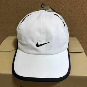 NIKE ナイキ ランニングキャップ　帽子　フェザーライト ホワイト 57-59cm 送料込