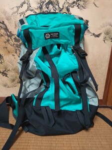 登山用 リュック バックパック 20~30リットル程度？ 石井スポーツ BROAD PEAK F F01200 中古 汚れあり 破損なし