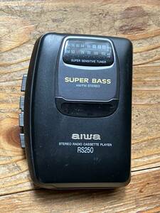 AIWA アイワ　ポータブルラジオカセットプレイヤー　AM/FM　RS250　通電、ラジオ確認済み