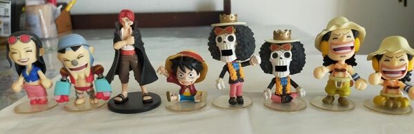 ONE PIECE　ワンピース　　フィギュア　模型　コレクション　8種類