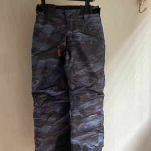 新品　未使用　パタゴニア　patagonia キッズ　スノーウェア　スノーパンツ　サイズL