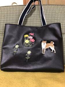 ハンドメイド☆トートバッグ☆柴犬☆コスモス☆刺繍☆柴イヌ☆ワンコ