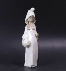 LLADRO リヤドロ 杖を持つ少女 リアドロ 高さ21㎝ フード 陶器 人形 ドール スペイン製 訳あり Oc2803
