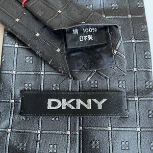 DKNY ( Donna Karan New York ) серый .. рисунок галстук 