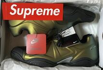 希少30cm Supreme × Nike Air Zoom Courtposite Gold US12 シュプリーム ナイキ エアズーム コートポジット ゴールドBox Logo Tee SB Dunk_画像2