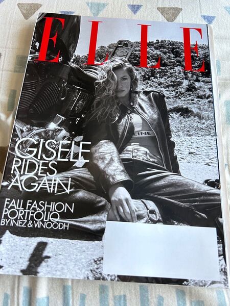 Elle 2022年10月号 表紙: Gisele ジゼル