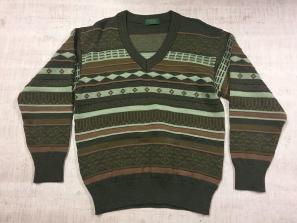 立体編みウールニットセーターの値段と価格推移は？｜1件の売買データ