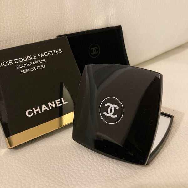 （水曜セール） CHANEL シャネル コンパクトミラー（新品）