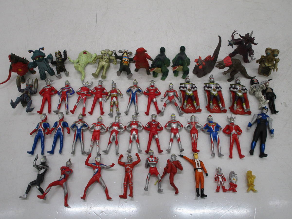 ヤフオク! ウルトラマン怪獣フィギュア怪獣、宇宙人