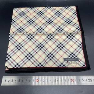 BURBERRY バーバリー ハンカチ チェック 　ベージュ　ふちブラック　no.29