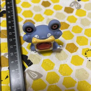 ポケモン　ポケットモンスター　指人形　ソフビ　ドゴーム