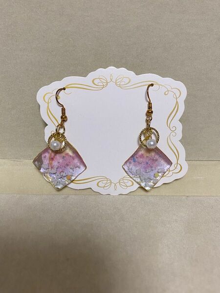 ピアス ハンドメイド レジン　レインボー