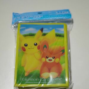 ポケモンカード スリーブ　ピカチュウ　パモ