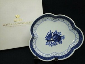 F780 陶磁器「ロイヤルコペンハーゲン ROYAL COPENHAGEN FAJANCE ブルーローズ リーフディッシュ 約16㎝」元箱付 洋食器 西洋陶磁 小皿