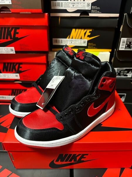 Air Jordan 1 Retro High OG Satin Bred