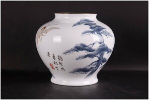 [URA]大倉陶園/OKURA/限定版高級磁器「松」/金彩鶴松文花瓶/19.5cm/5-10-119 (検索)骨董/花瓶/花器/花生/花入/壷/飾壷/飾皿