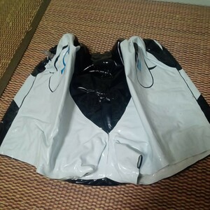 【空気ビニール②】 空ビパンツ　トランクス型★inflatable★シャチ