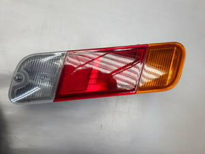  new goods unused Minicab Truck Clipper U61T U71T right tail lamp STANLEY P5729R