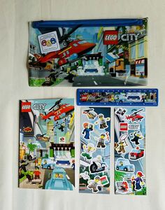 未使用　LEGOーCITY　レゴシティ　文具セット　１５ｃｍ定規　メモ帳　シール2枚　ビニール製ファスナーケース入り　＃４