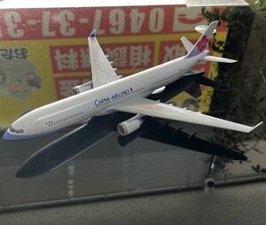 【劇レア】 CHINA AIRLINES チャイナエアライン airbus A330-300 B-18301 模型飛行機