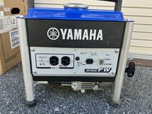 【24-3】 YAMAHA/ヤマハ 発電機 EF900FW ポータブル タイプ 発電機 4サイクル エンジン オイル 定格電圧 100V 定格電流 7A 60Hz ジャンク _画像2