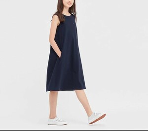  новый товар Uniqlo GIRLS гладкий хлопок One-piece ( безрукавка ) темно-синий 160. обычная цена 1500 иен 