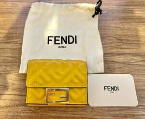 【新品未使用】FENDI フェンディ ナッパレザー 三つ折り財布 ミディアム Baguette バイザウェイ ピーカーブー