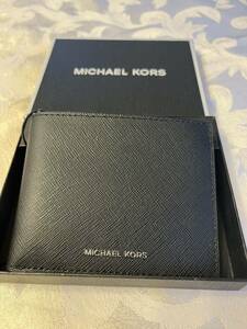 新品MICHAELKORS マイケルコースメンズ　二つ折り財布　黒　ギフト カード入れ 小銭入れなし 折り財布 ブラック メンズ ウォレット