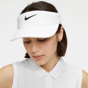 ナイキサンバイザー　NIKE 白　帽子　ゴルフ　テニス　レディース 