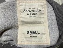 Abercrombie&Fitch アバクロンビーアンドフィッチ ロゴアップリケ/エンブレム裏起毛パーカー S 中古 右肩～腕に掛けて薄っすらやけ_画像9