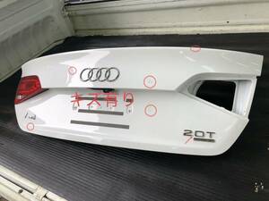 アウディA4 2.0TFSI クワトロ　A4 リアドア中古品。