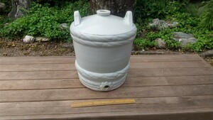  Showa era previous term white porcelain sake . old tool 