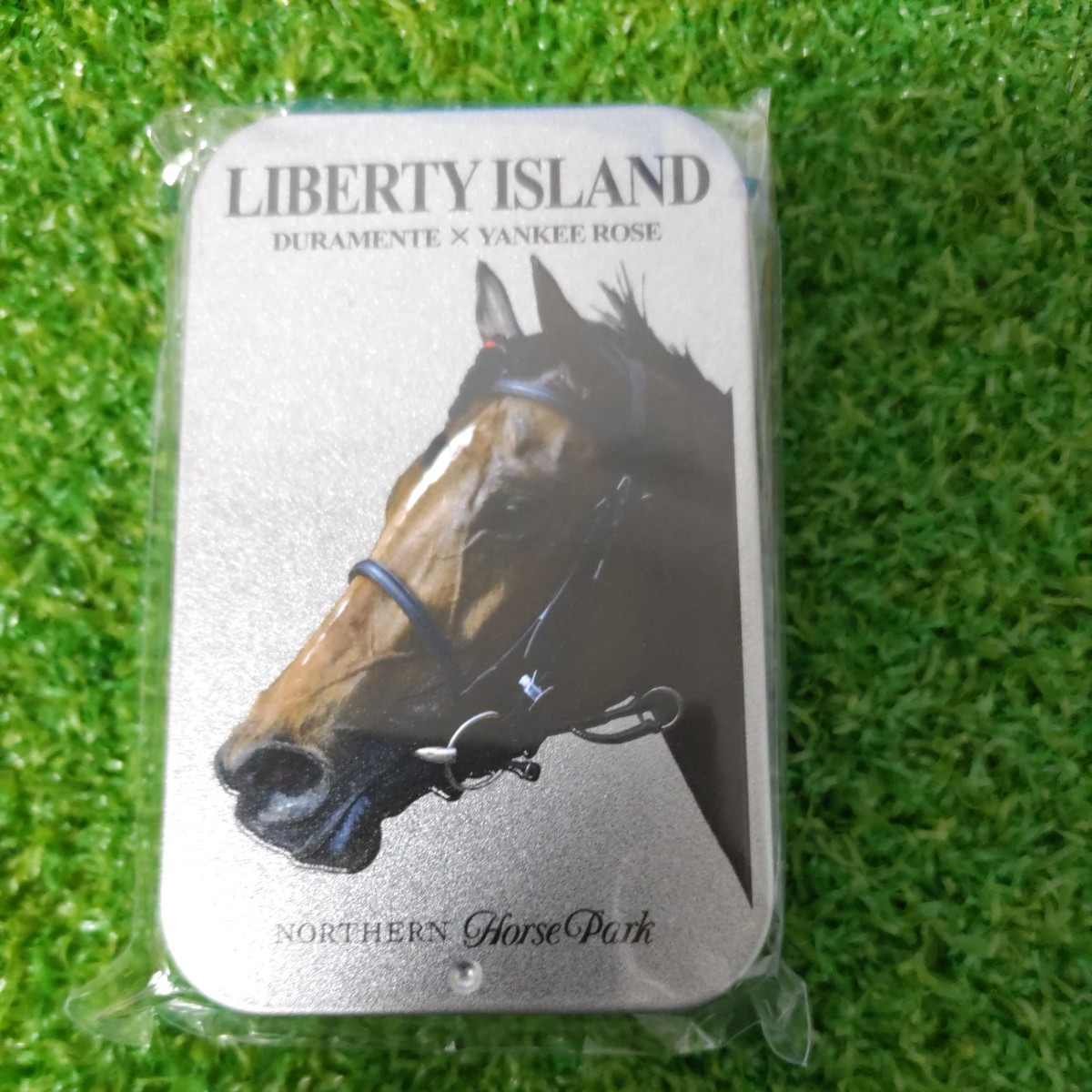 リバティアイランド 三冠牝馬 G1オークス優勝記念品-