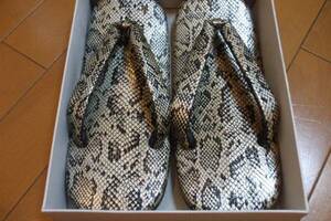  sandals setta gold snake L size leather bottom 