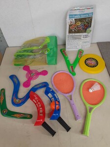 reja3] outdoor sport toy set child Kids out playing playing tool frisbee boomerang net racket Family toy present condition 