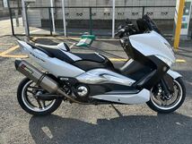 ヤマハ T-MAX500 SJ08J ホワイトマックス 10th Anniversary 綺麗 速い 車検来年10月TMAX 3型 2010年型 カスタム車 AKRAPOVIC _画像1