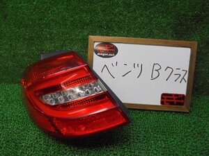 5EV3110 IA2)) メルセデス・ベンツ Bクラス DBA-246242 2014年 純正 テールライト左　A2468200564