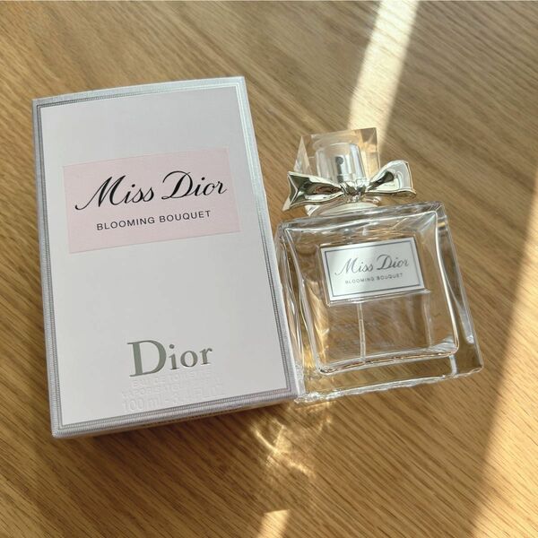 Dior 使用済み　空瓶・箱のみ