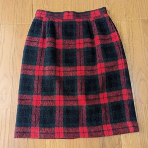 チェックスカート