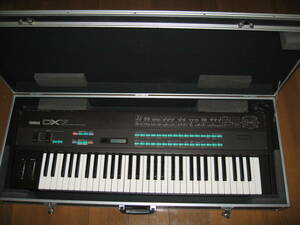 YAMAHA DX7 中古 FM音源 美品 ハードケース入り 動作確認済み　ワンオーナー品