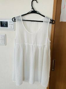  white tunic check pattern M