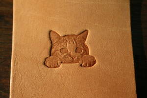 猫の刻印　　NO.83　レザークラフト　刻印　メタルスタンプ　ヌメ革に　リアルスタンプ　特殊刻印　ハンドメイド　革小物　革細工