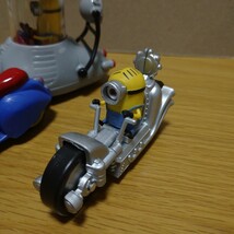 海外 限定 minions minion minicar ミニカー セット ミニオンズ ミニオン フィギュア マスコット figure コレクション 置物 車 バイク ３_画像6