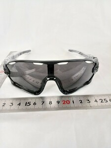  sports sunglasses, camp, car driving ., man and woman use, bicycle, bike, Drive 