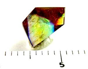 [国産鉱物]　レインボーガーネット単晶（研磨）・奈良県産　U56