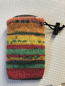 手編みのハクキンカイロ袋　コードストッパー付き　カラフルニット巾着袋　c11 カイロケース