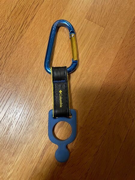 Columbia コロンビアペットボトルホルダー カラビナ