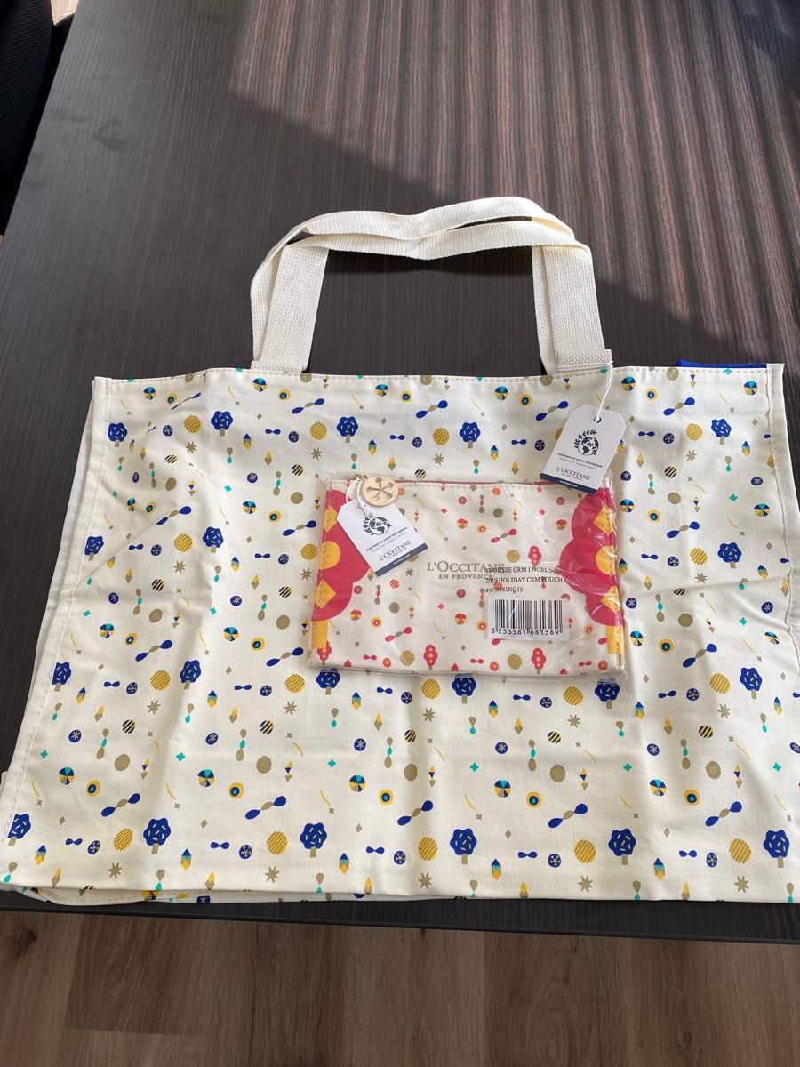 Desigual 即完売 ボタニカルフラワー ビッグトートバッグ トートバッグ